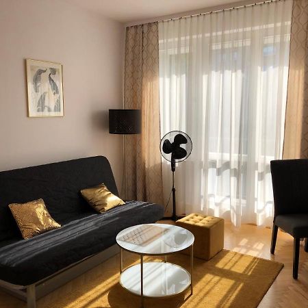 Art Deco Apartment Варшава Экстерьер фото